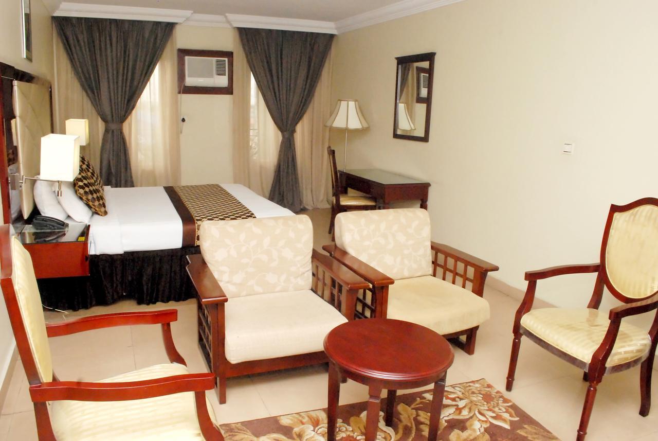 De Rembrandt Hotels And Suites Ікеджа Екстер'єр фото