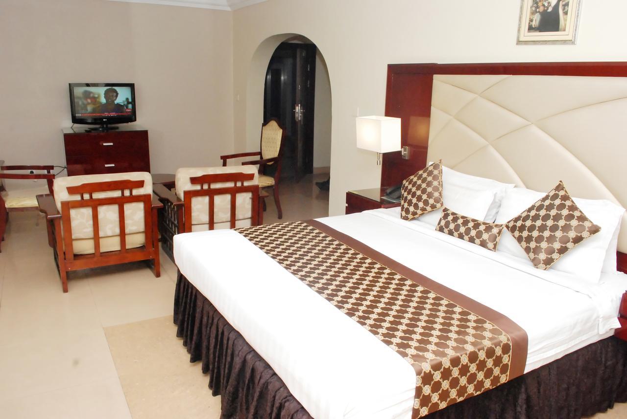 De Rembrandt Hotels And Suites Ікеджа Екстер'єр фото