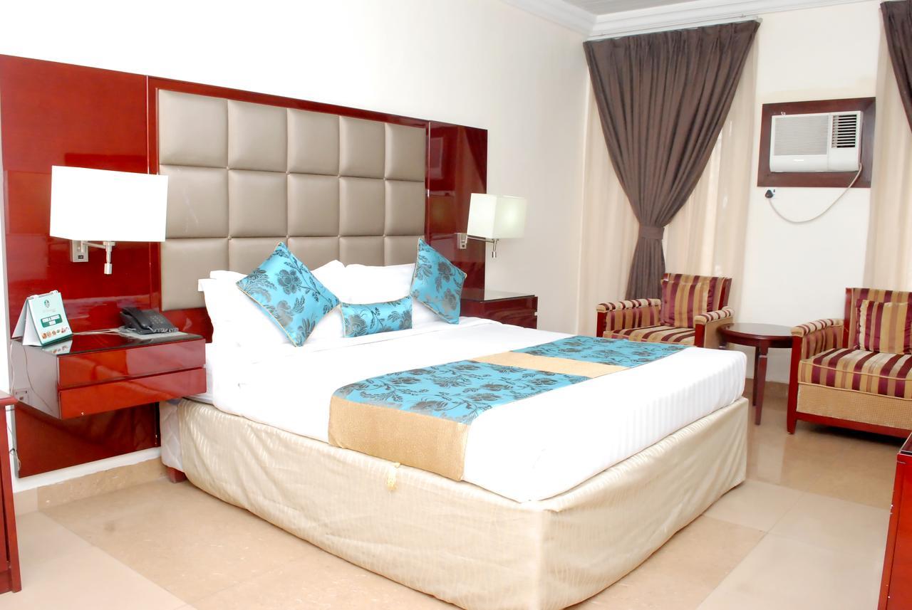 De Rembrandt Hotels And Suites Ікеджа Екстер'єр фото