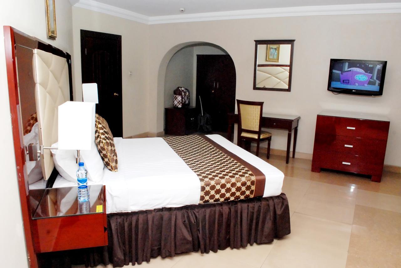 De Rembrandt Hotels And Suites Ікеджа Екстер'єр фото