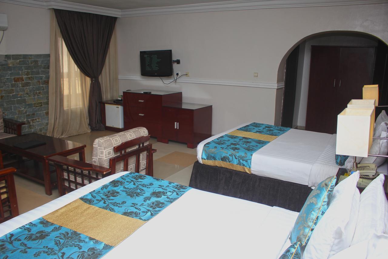 De Rembrandt Hotels And Suites Ікеджа Екстер'єр фото