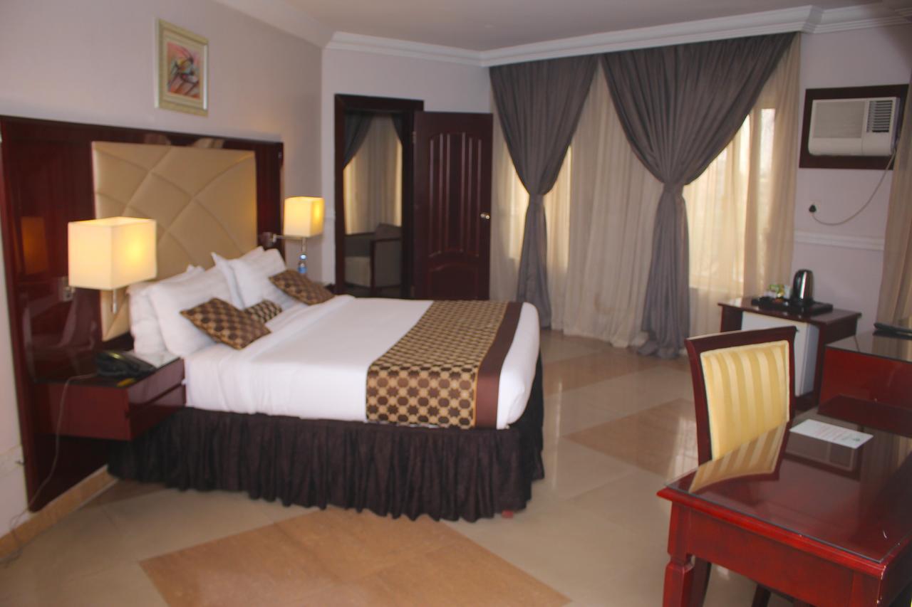 De Rembrandt Hotels And Suites Ікеджа Екстер'єр фото