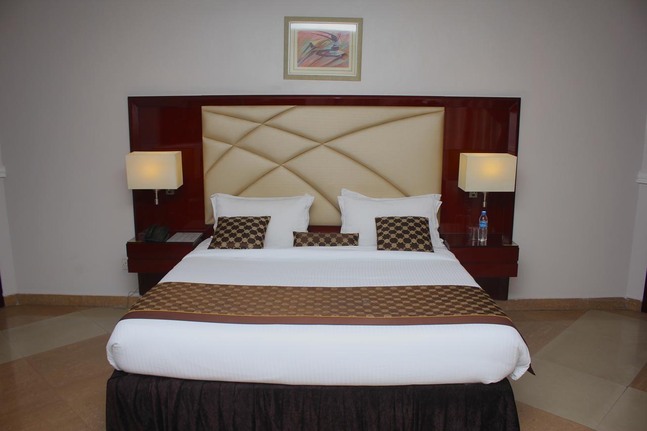 De Rembrandt Hotels And Suites Ікеджа Екстер'єр фото